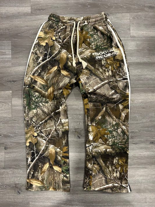 Essential Camo Sweats